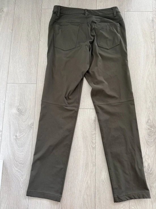 Lululemon ABC Pant Classic Dark Olive - Picture 5 of 12